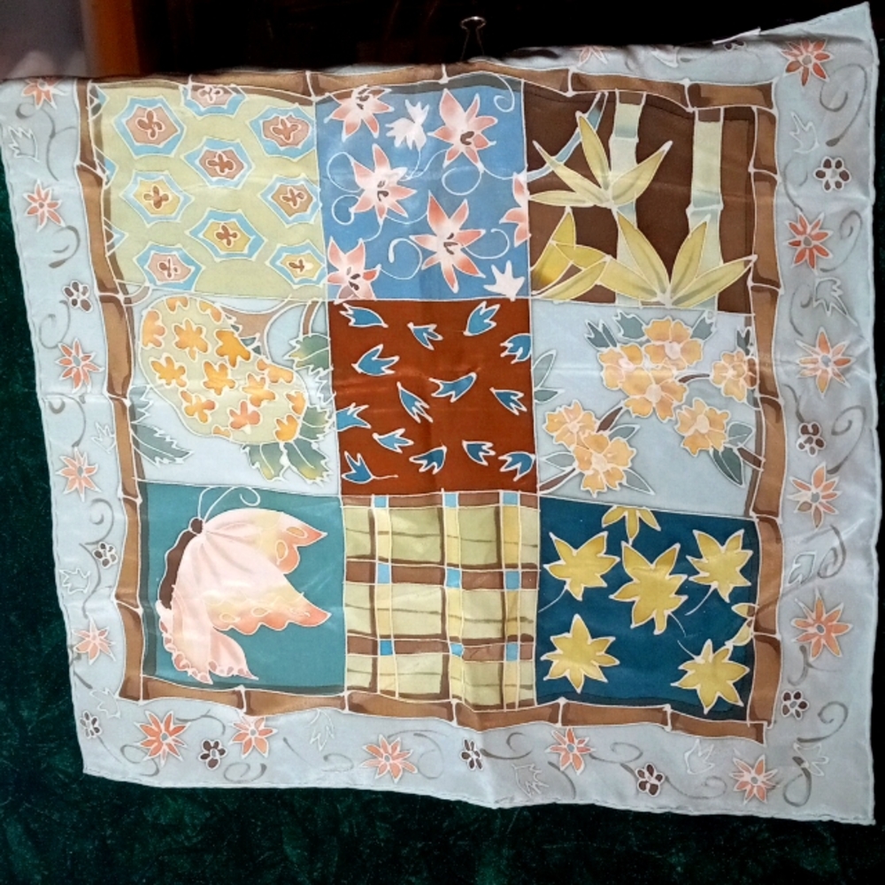 Scarf-6 quilt patterned 100% silk scarf
